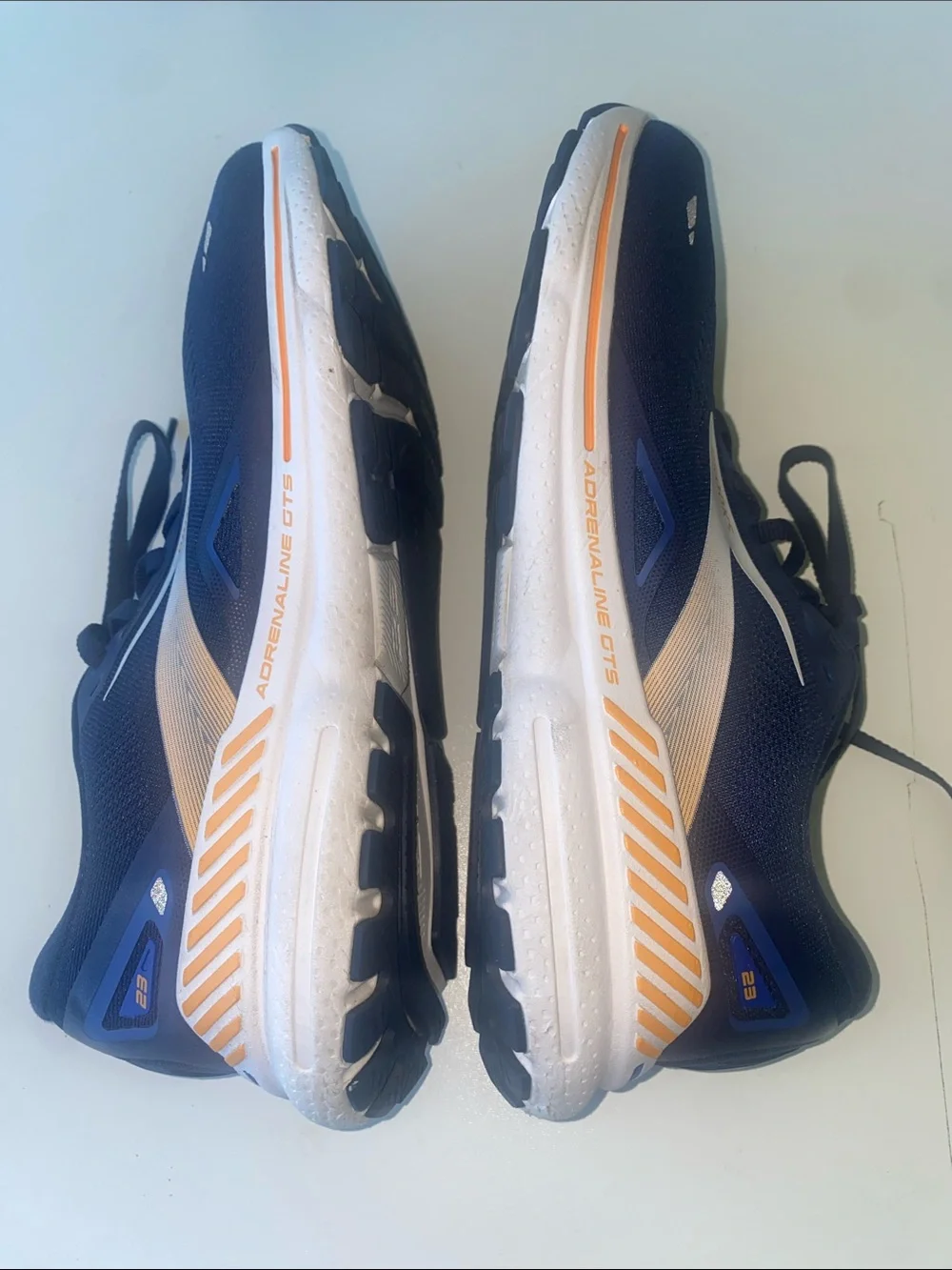 Brooks Adrenaline GTS 23 Running Shoes Sz 10.5 $140